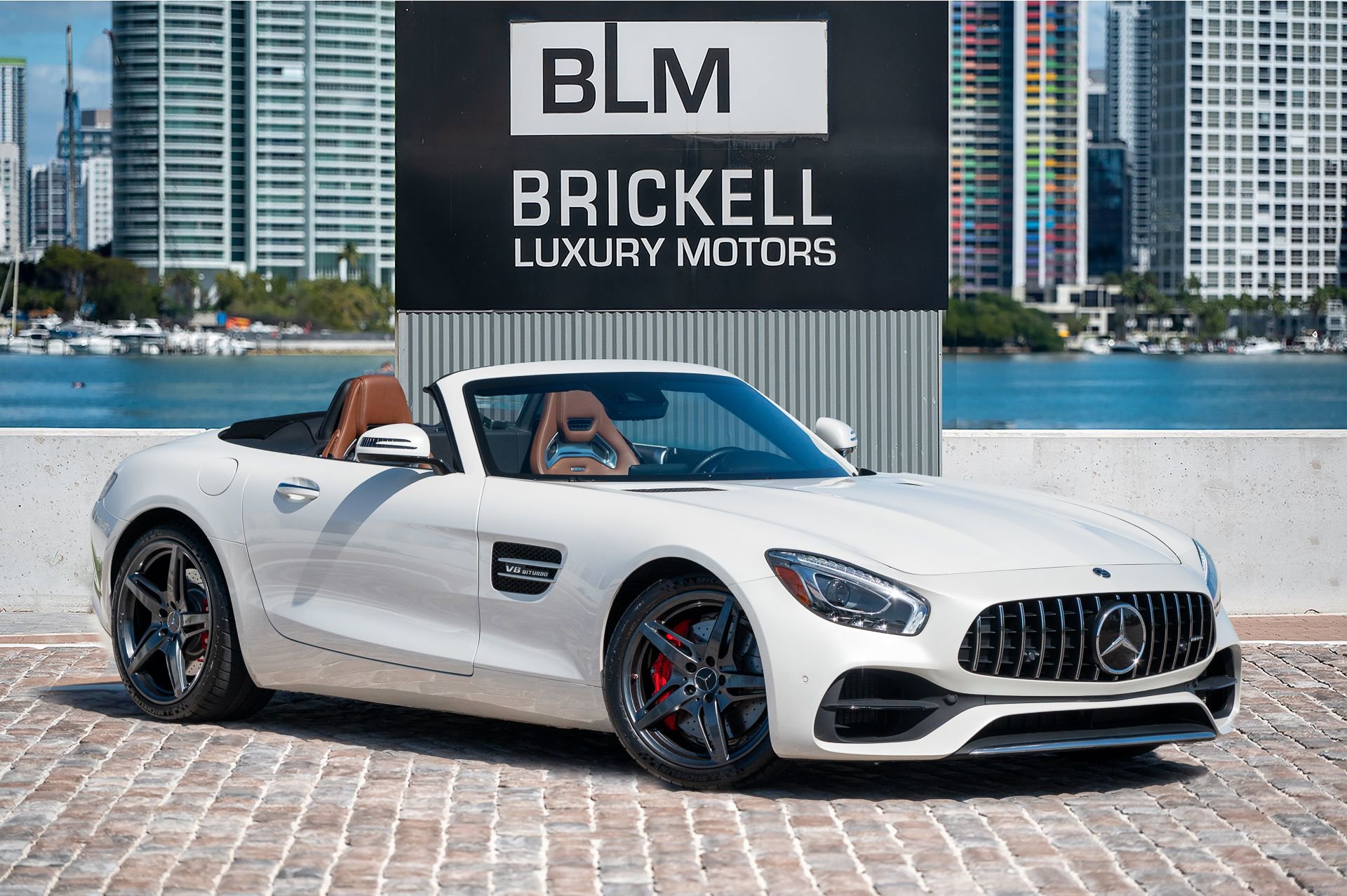 Used 2018 Mercedes-Benz AMG GT Roadster image 1
