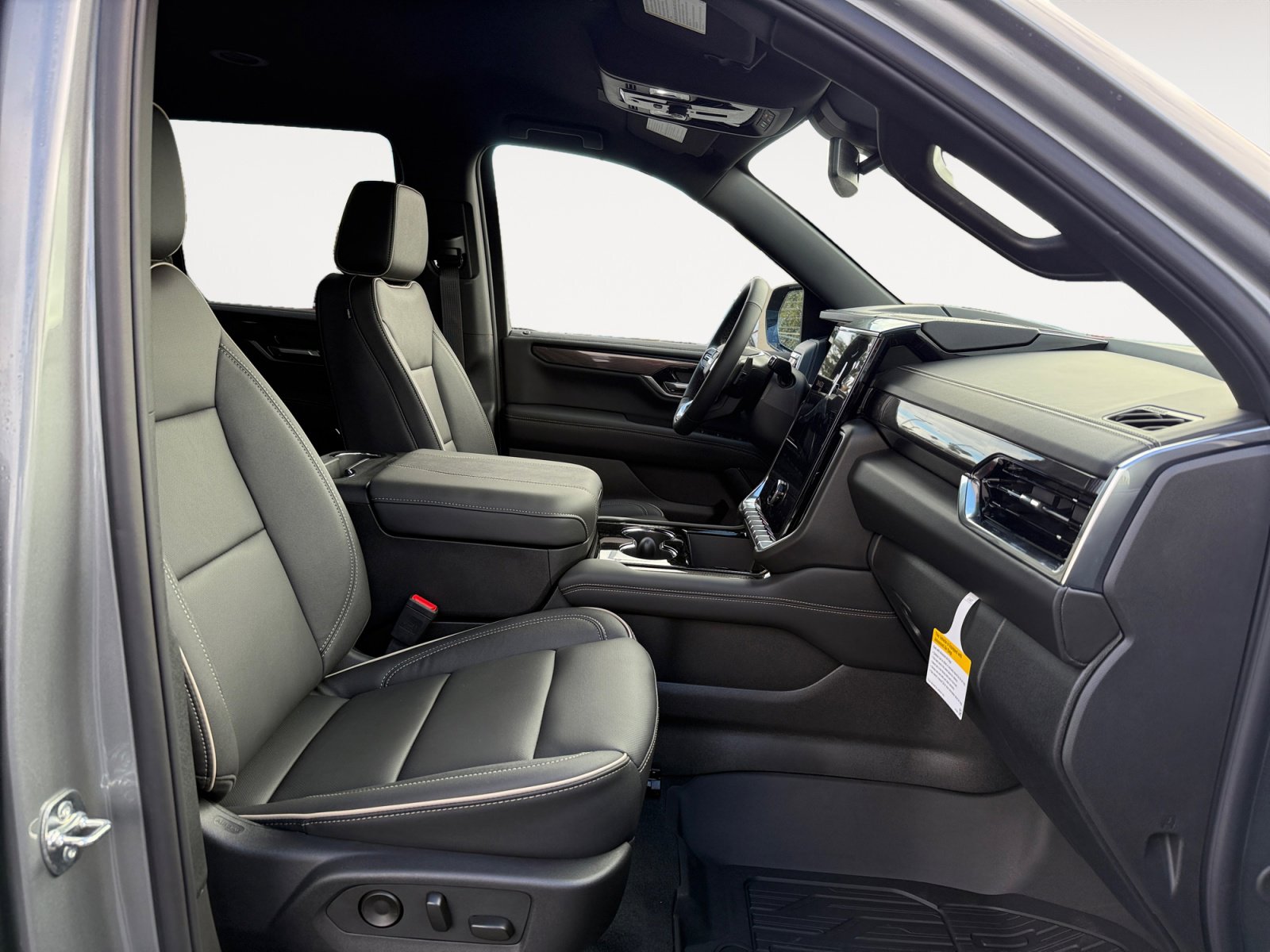 New 2026 GMC Yukon Elevation w/ LPO, Floor Liner Package image 19