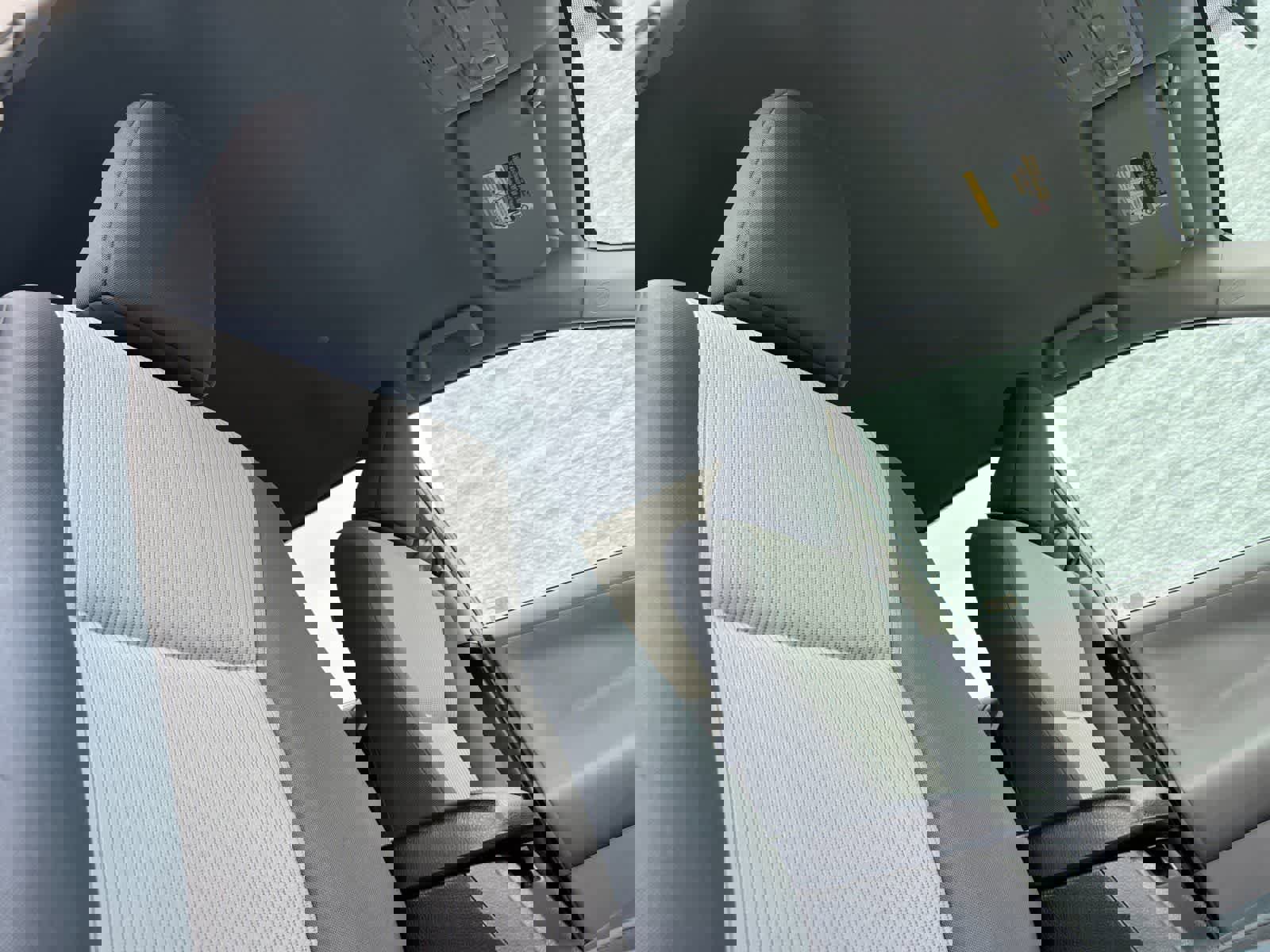 Used 2013 Toyota RAV4 LE image 18