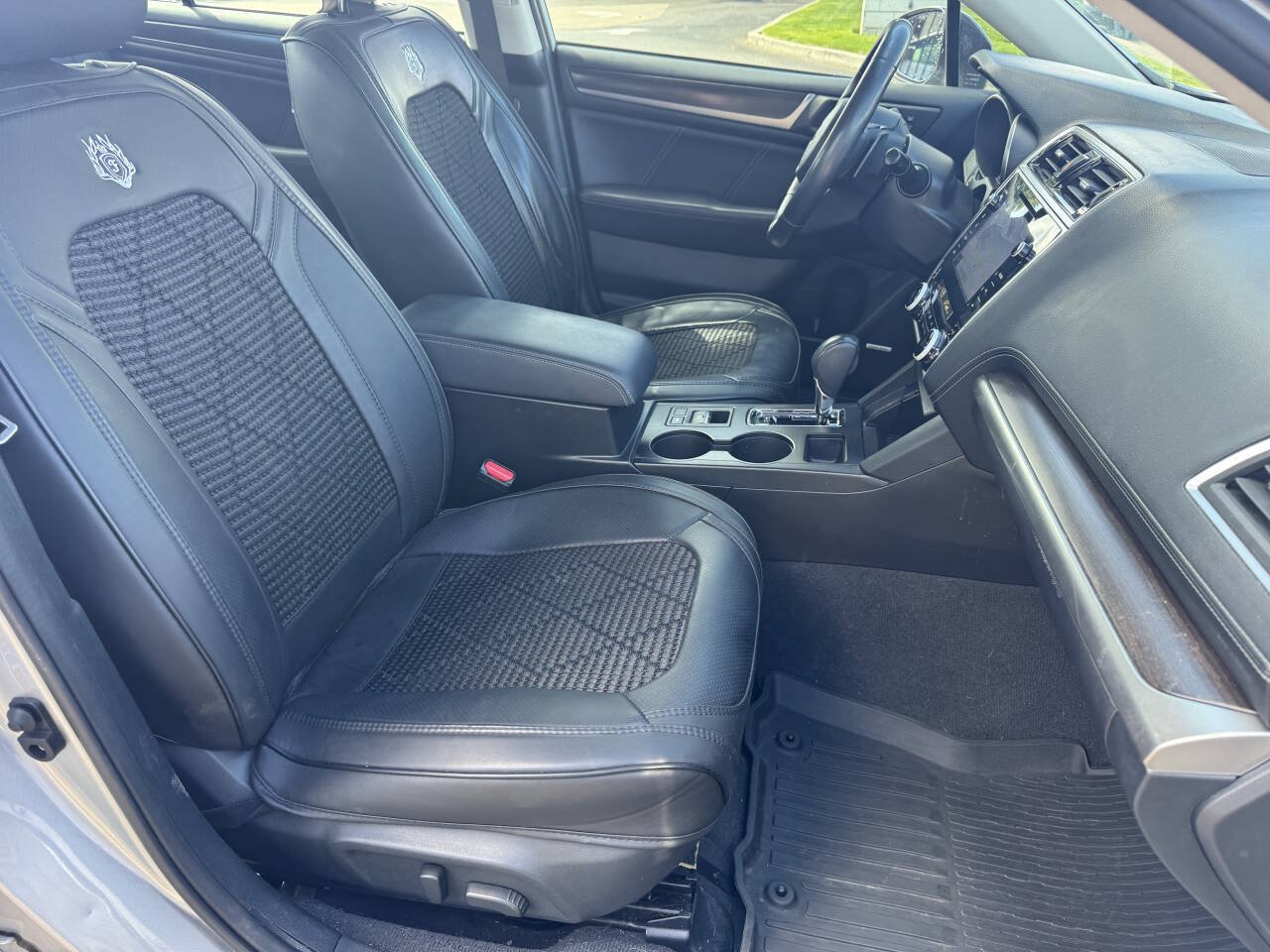 Used 2018 Subaru Legacy 3.6R Limited AWD/4WD image 5