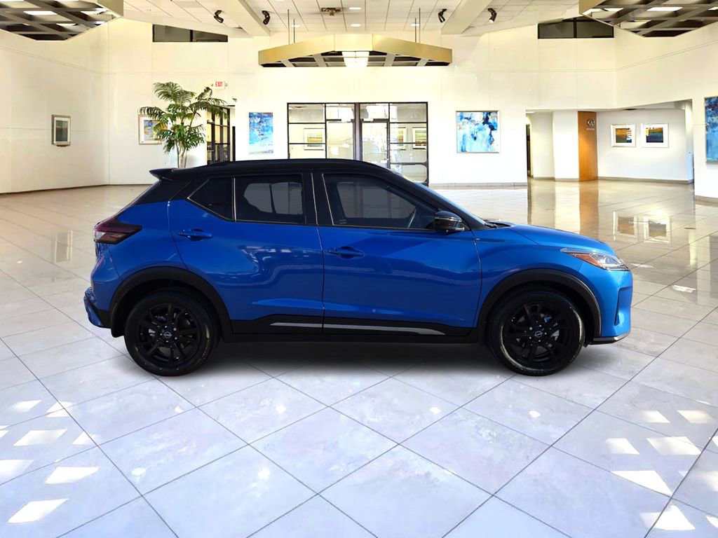 Certified 2023 Nissan Kicks SR w/ SR Premium Package FWD image 4