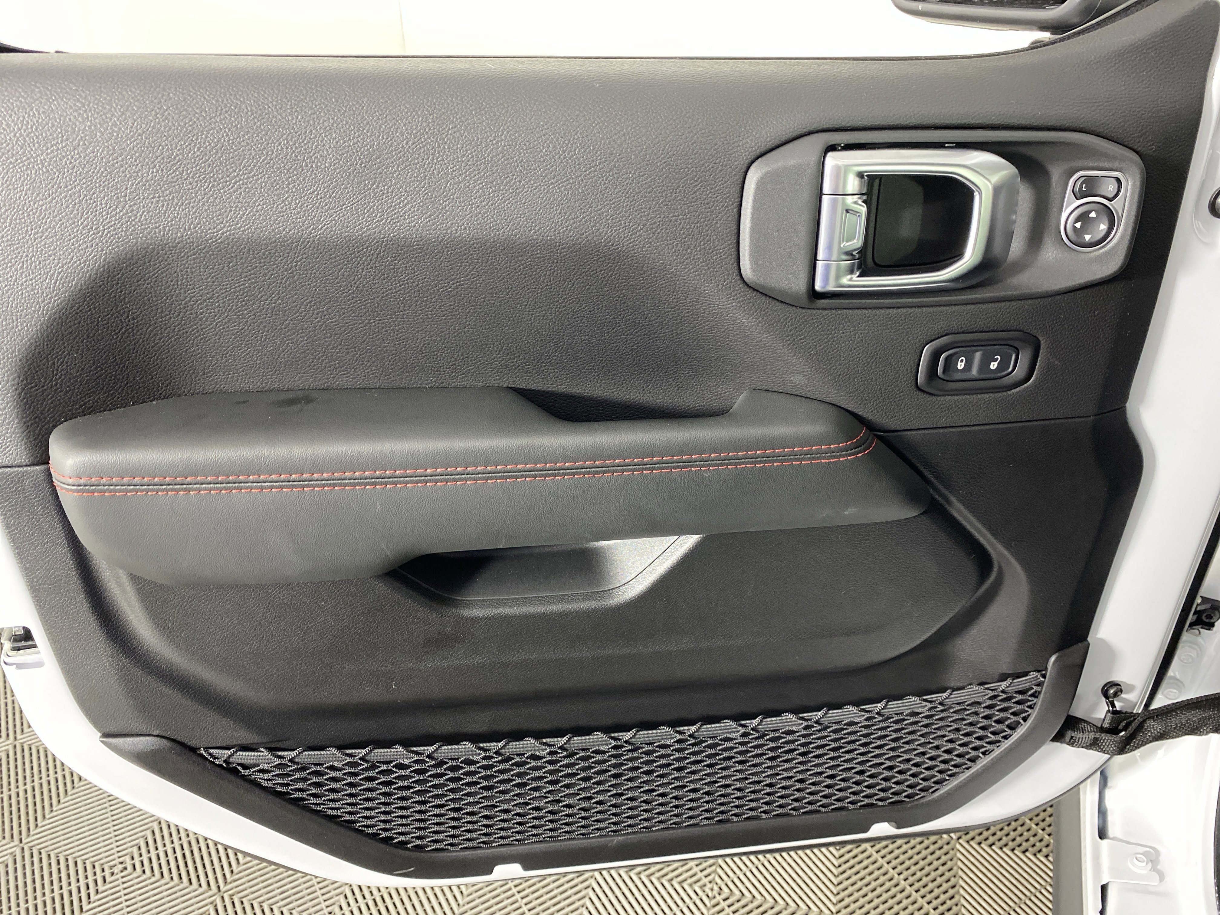 New 2026 Jeep Wrangler Unlimited Rubicon image 13