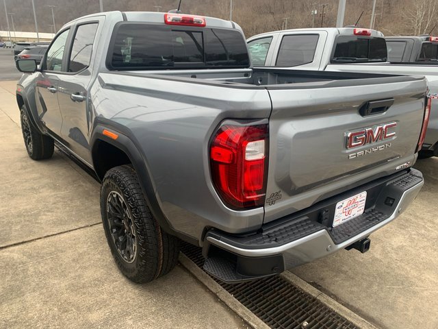 New 2026 GMC Canyon AT4 w/ AT4 Premium Package image 3