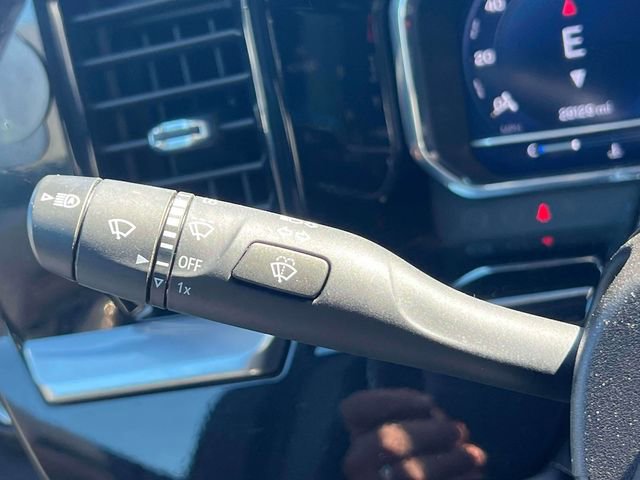 Used 2024 Chevrolet Silverado 2500 LT w/ Convenience Package image 27