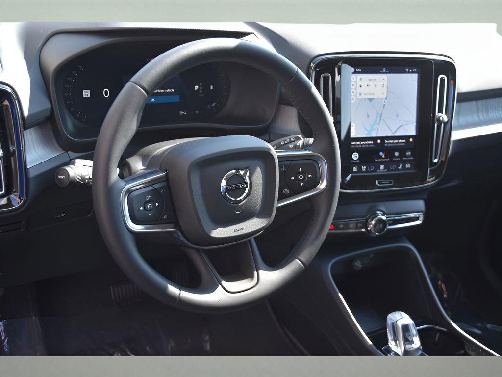Certified 2026 Volvo XC40 B5 Plus w/ Protection Package Premier image 12