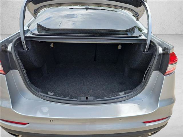 Used 2020 Ford Fusion Titanium image 6