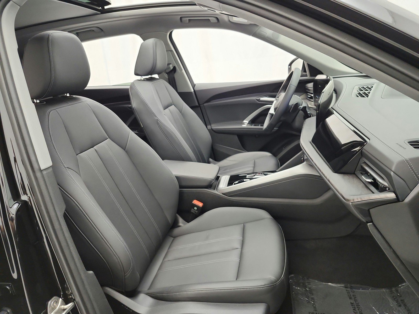 Used 2025 Audi Q5 Premium Plus w/ Premium Plus AWD/4WD image 19