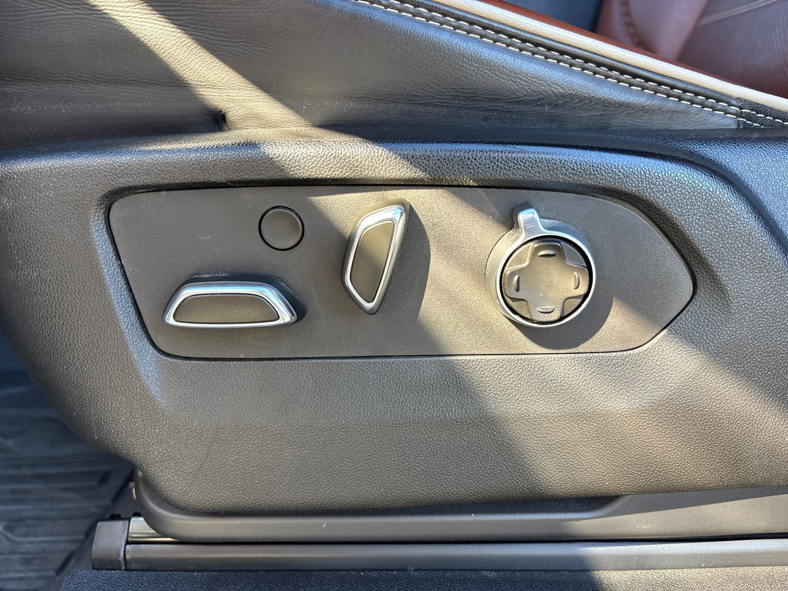 Used 2022 GMC Sierra 1500 Denali Ultimate image 25