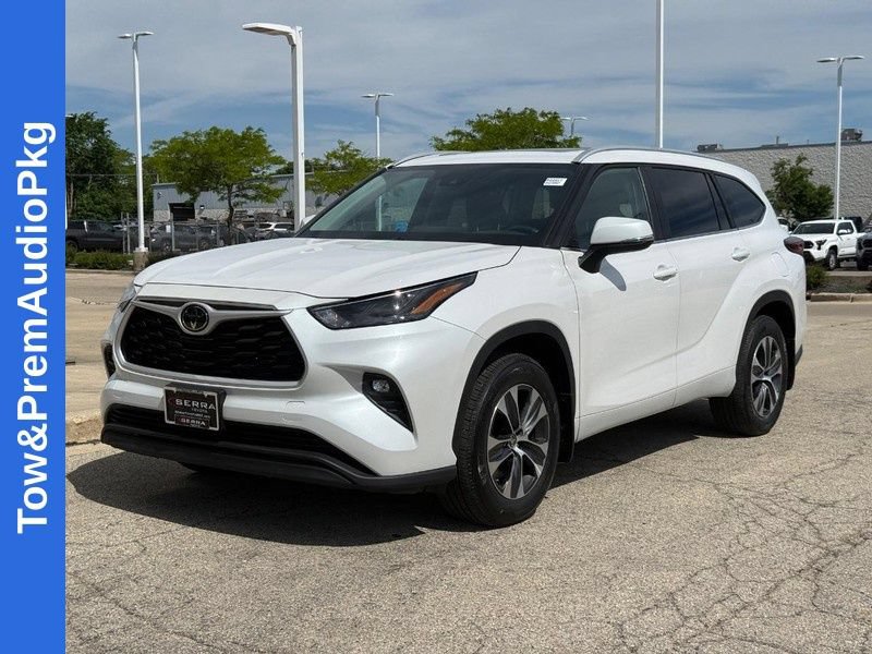 Used 2024 Toyota Highlander XLE AWD/4WD image 7