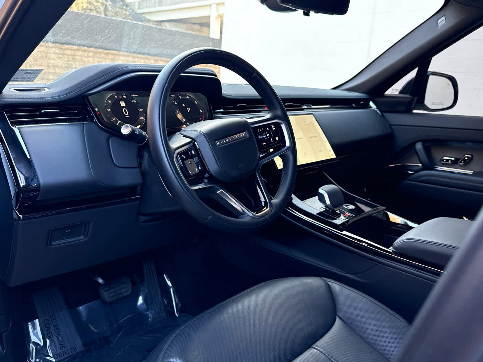 Certified 2024 Land Rover Range Rover Sport SE image 9