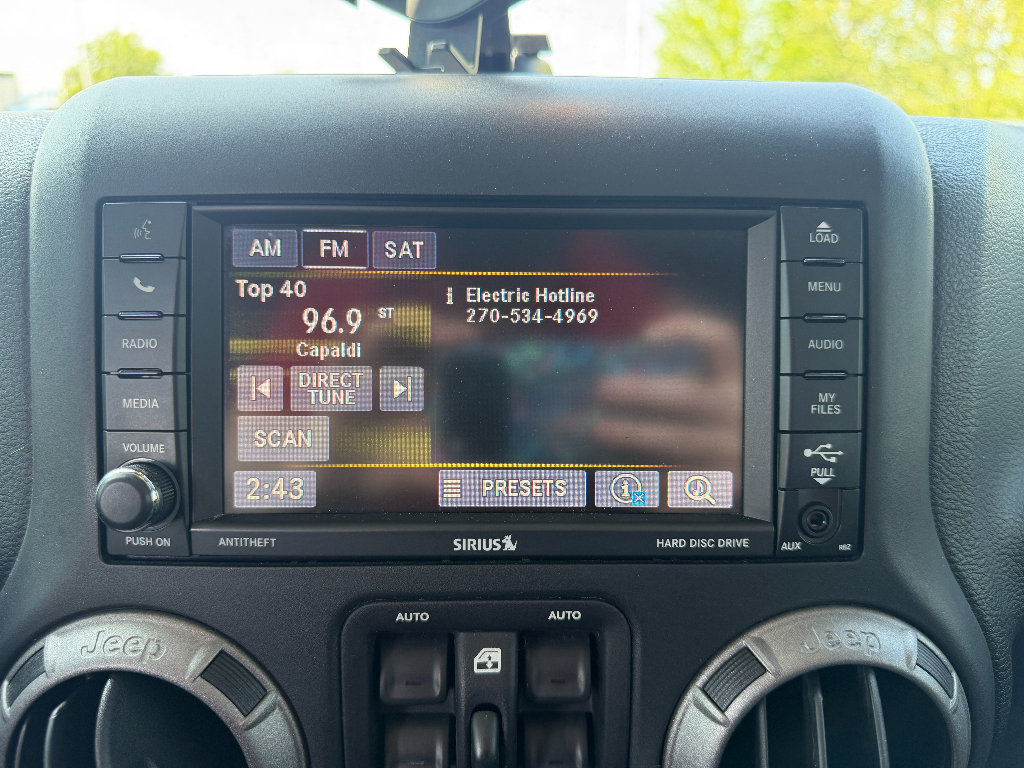 Used 2016 Jeep Wrangler Unlimited Sport image 21