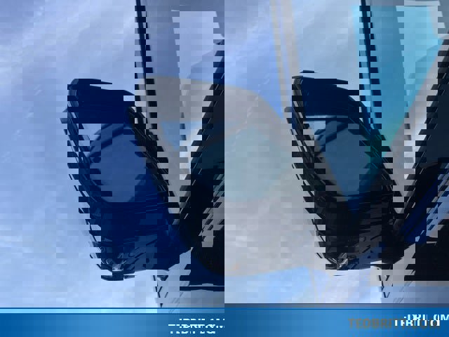 Used 2024 Land Rover Defender 90 V8 image 39