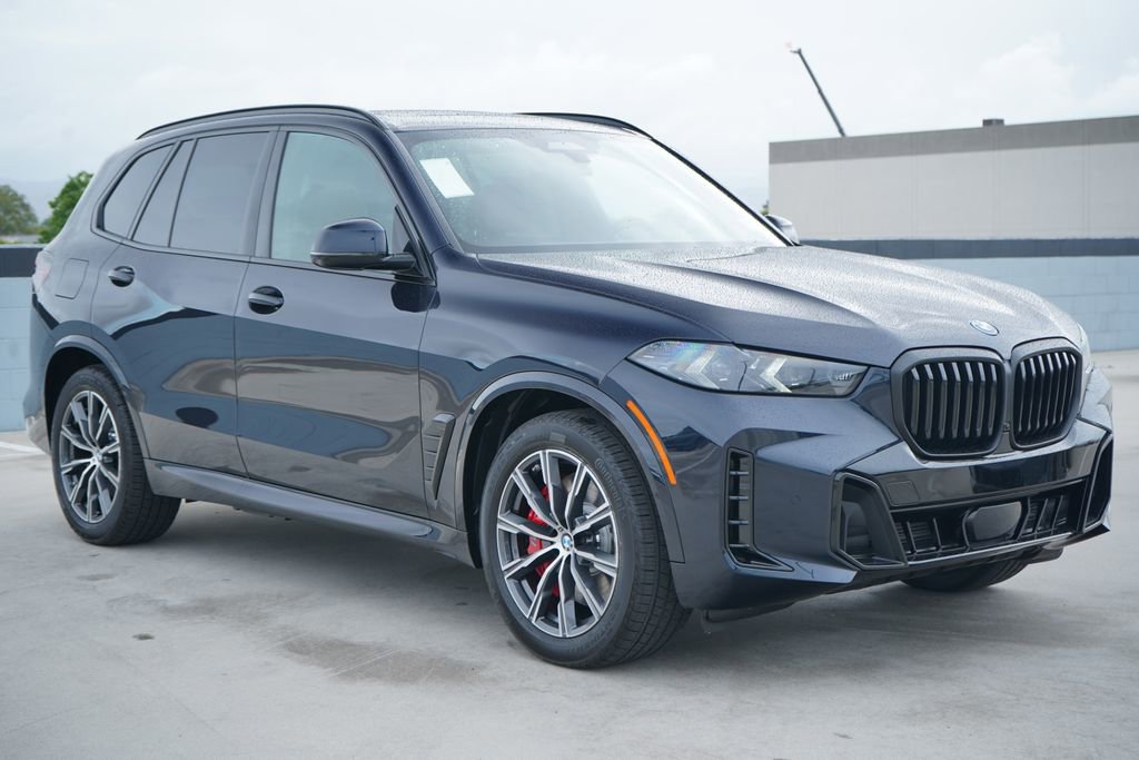 New 2026 BMW X5 xDrive50e w/ M Sport Package image 3