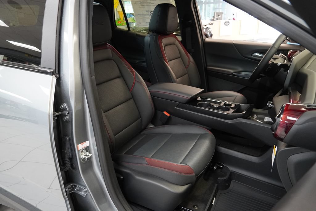 New 2027 Chevrolet Equinox RS w/ LPO, Floor Liner Package FWD image 23