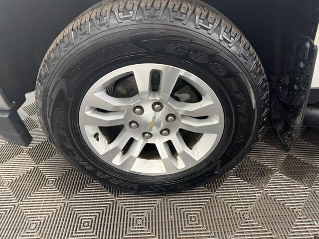 Used 2018 Chevrolet Silverado 1500 LT w/ All Star Edition AWD/4WD image 36