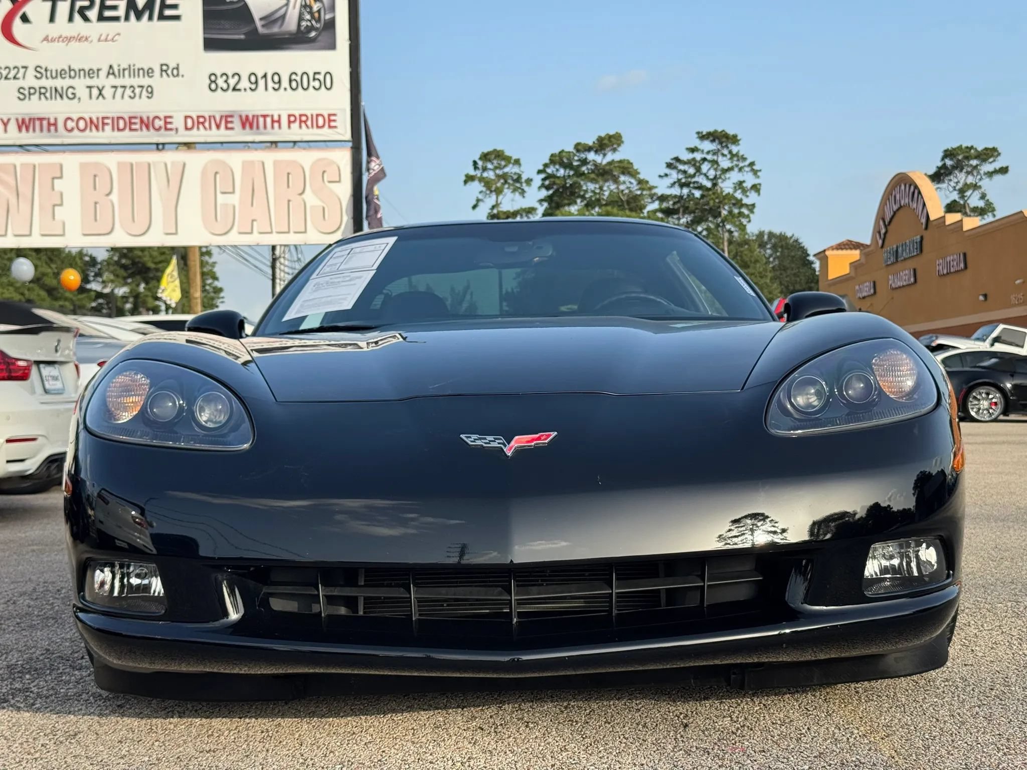 Used 2005 Chevrolet Corvette Coupe w/ Preferred Equipment Group RWD image 4