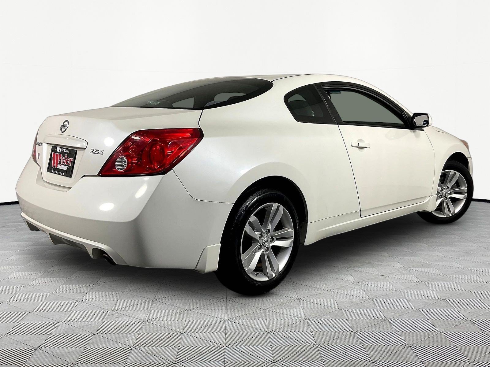 Used 2013 Nissan Altima 2.5 S FWD image 6