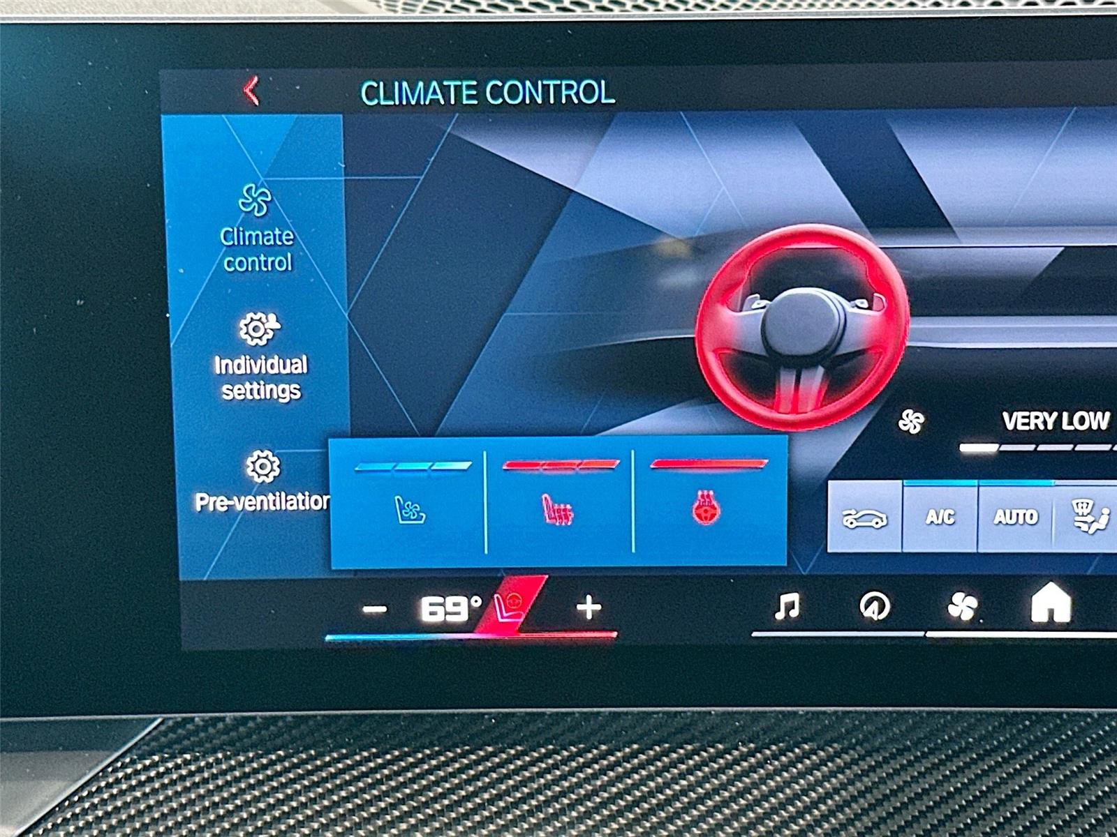 Used 2025 BMW M3 Sedan w/ Executive Package image 21