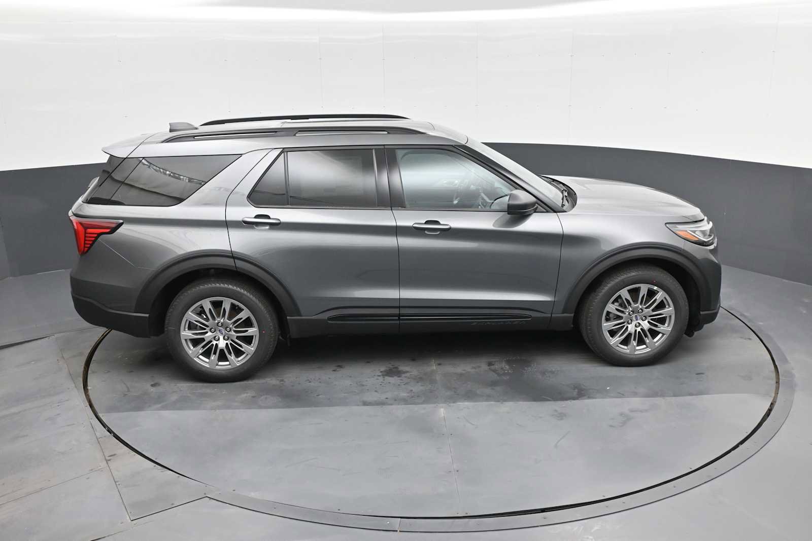 New 2026 Ford Explorer Active w/ Active Comfort Package image 15