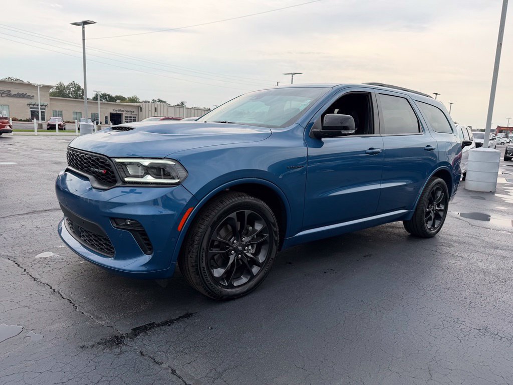 Used 2023 Dodge Durango R/T AWD/4WD image 3