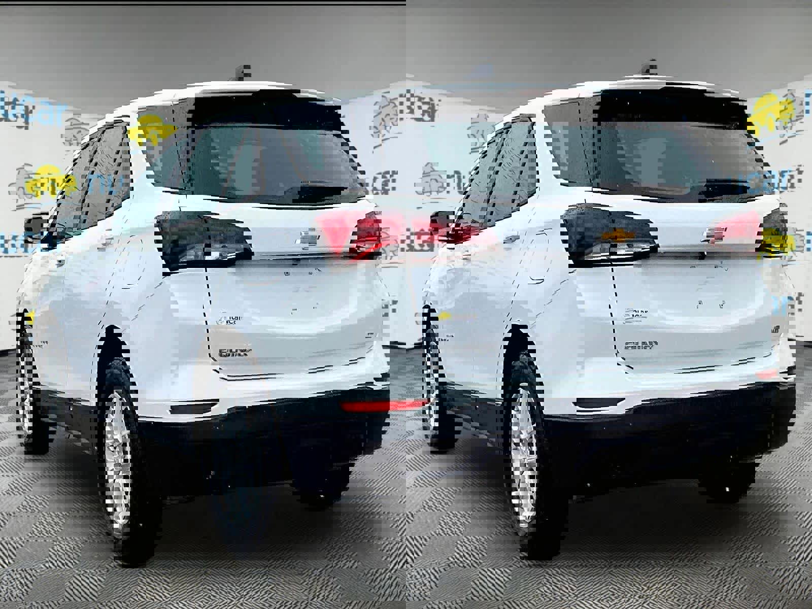 Used 2024 Chevrolet Equinox LS image 4