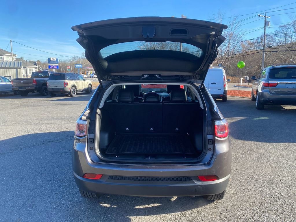 Used 2019 Jeep Compass Latitude w/ Popular Equipment Group image 23