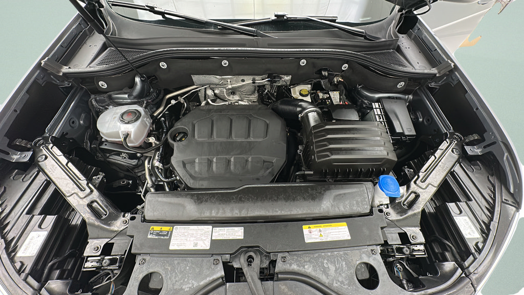 Used 2025 Volkswagen Atlas SE AWD/4WD image 23