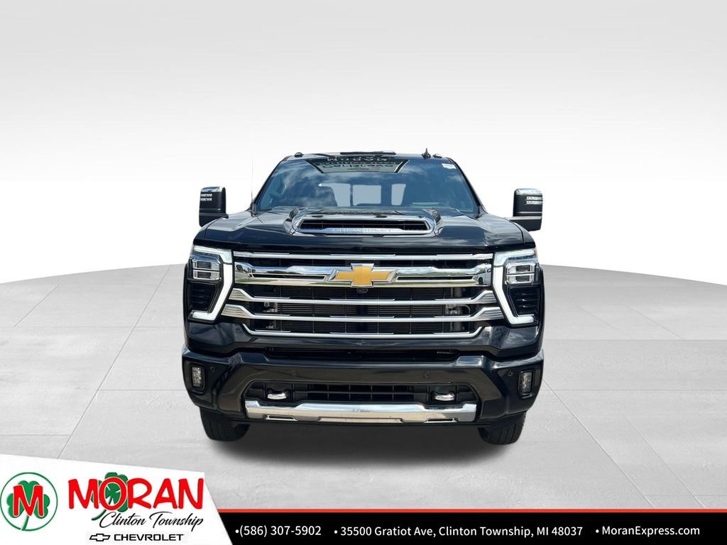 Certified 2026 Chevrolet Silverado 3500 High Country w/ Technology Package AWD/4WD image 9