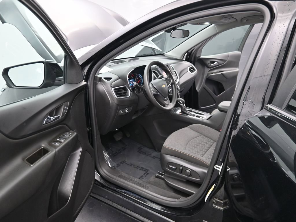 Used 2023 Chevrolet Equinox LT image 13