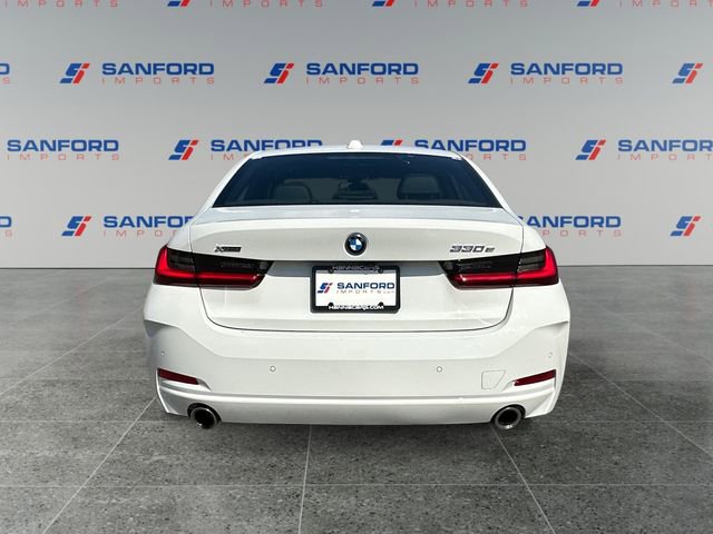 Used 2023 BMW 330e xDrive w/ Premium Package image 4