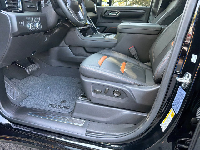 Used 2026 GMC Sierra 2500 AT4 w/ AT4 Premium Plus Package AWD/4WD image 9