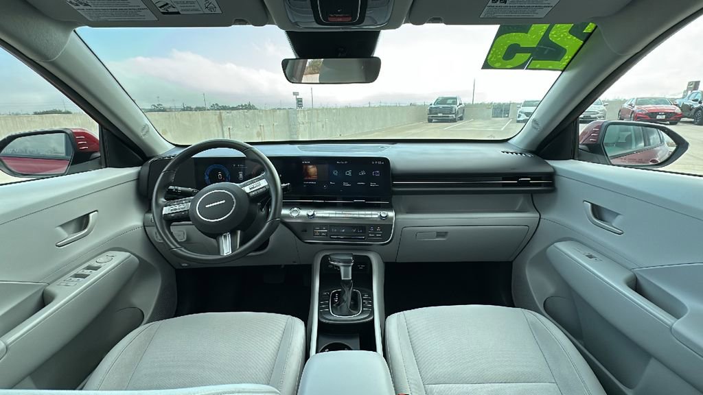 Used 2025 Hyundai Kona SEL image 21