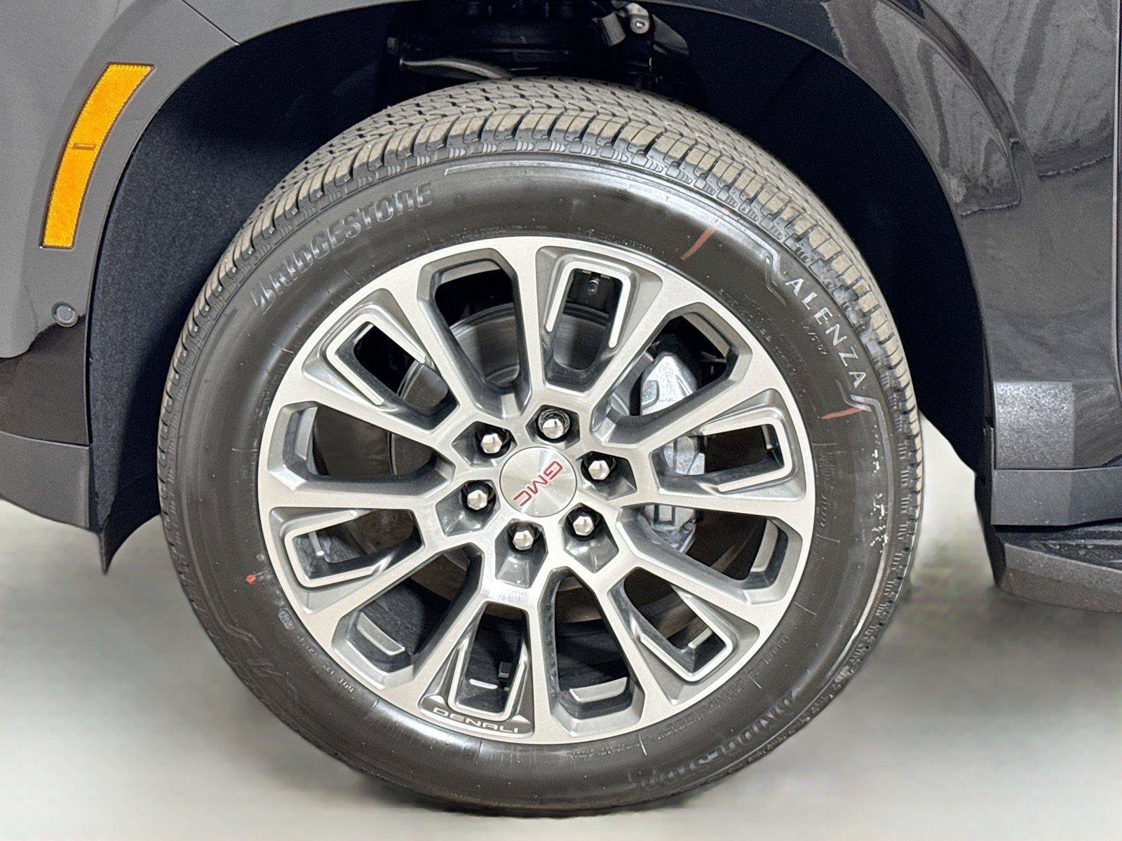 New 2026 GMC Yukon XL Denali AWD/4WD image 19