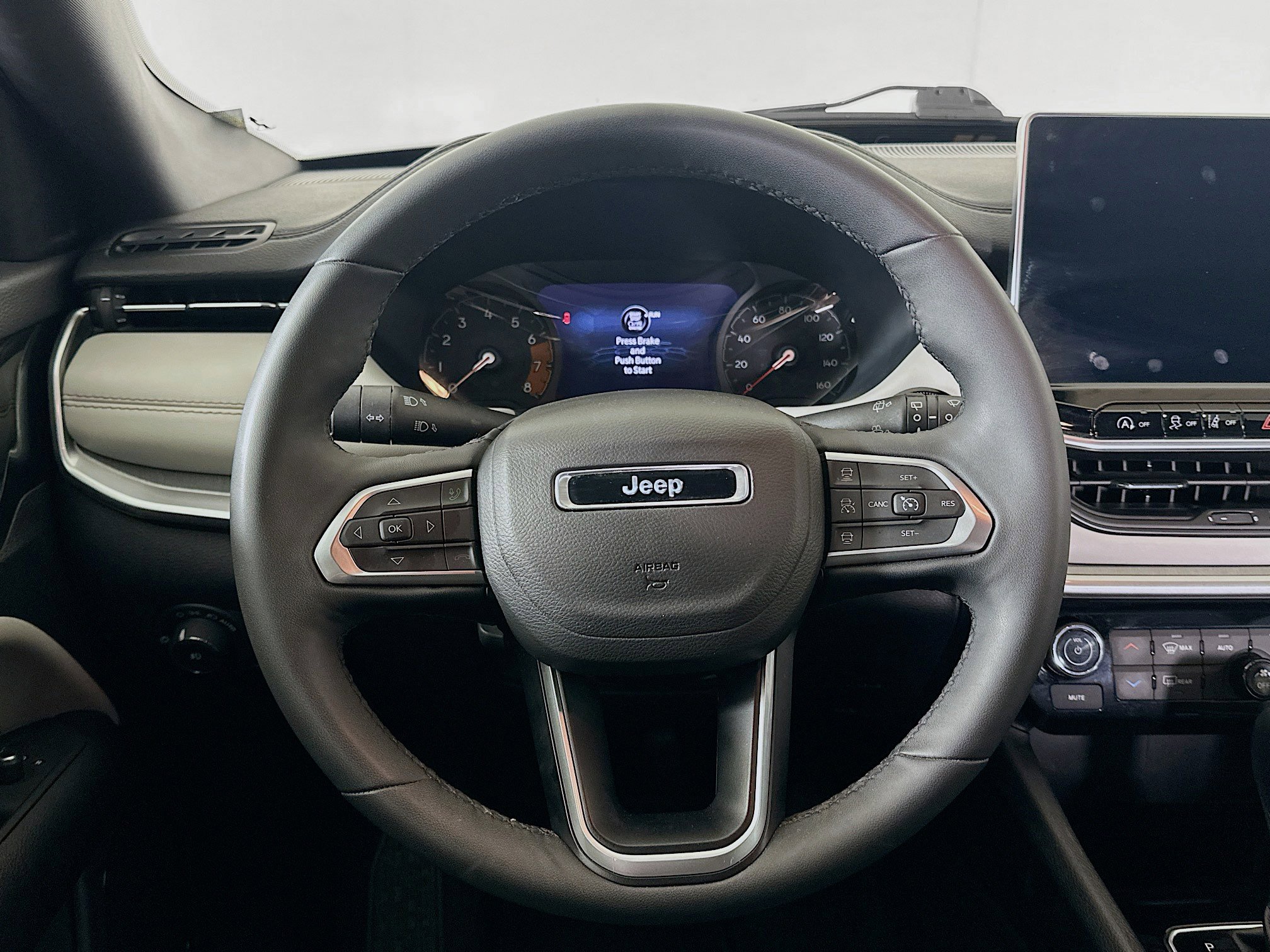 Used 2025 Jeep Compass Limited image 18