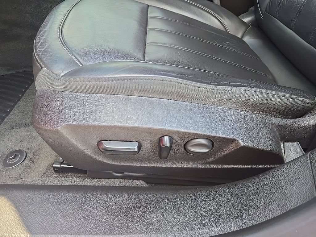 Used 2015 Buick Regal Premium w/ Experience Buick Package FWD image 23