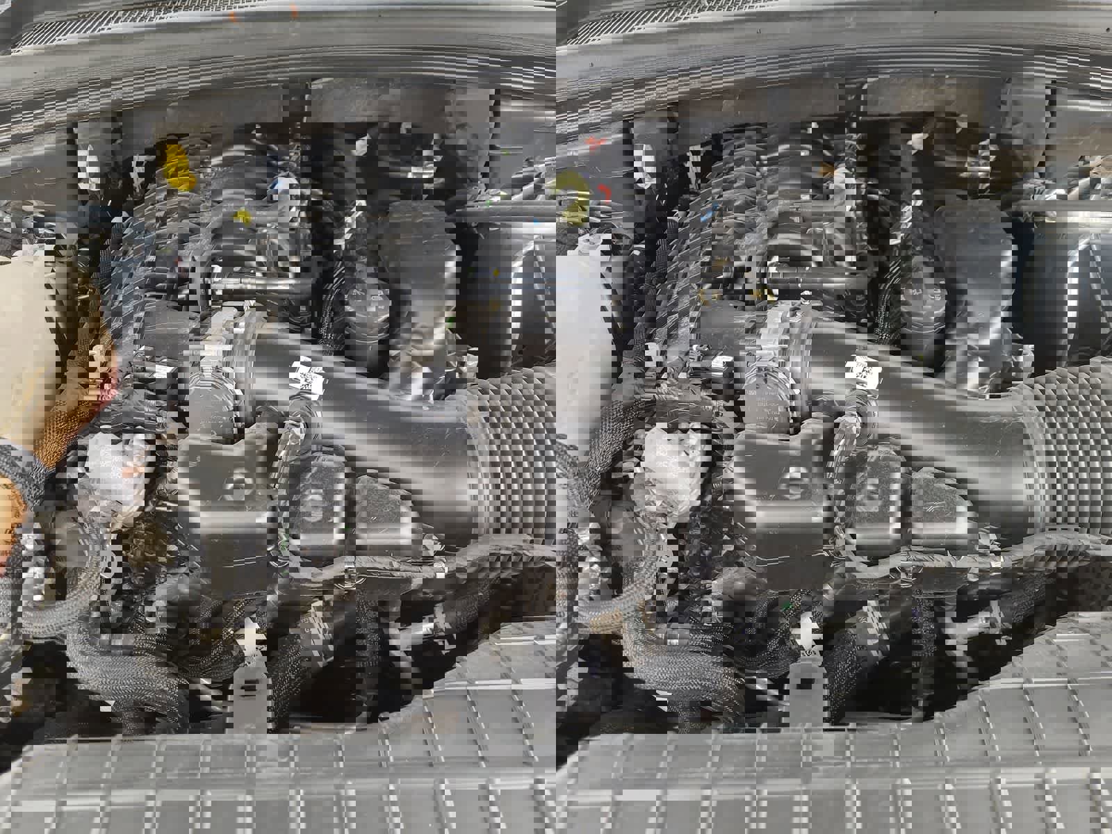 Used 2024 Jeep Grand Cherokee L Limited w/ Luxury Tech Group II image 17