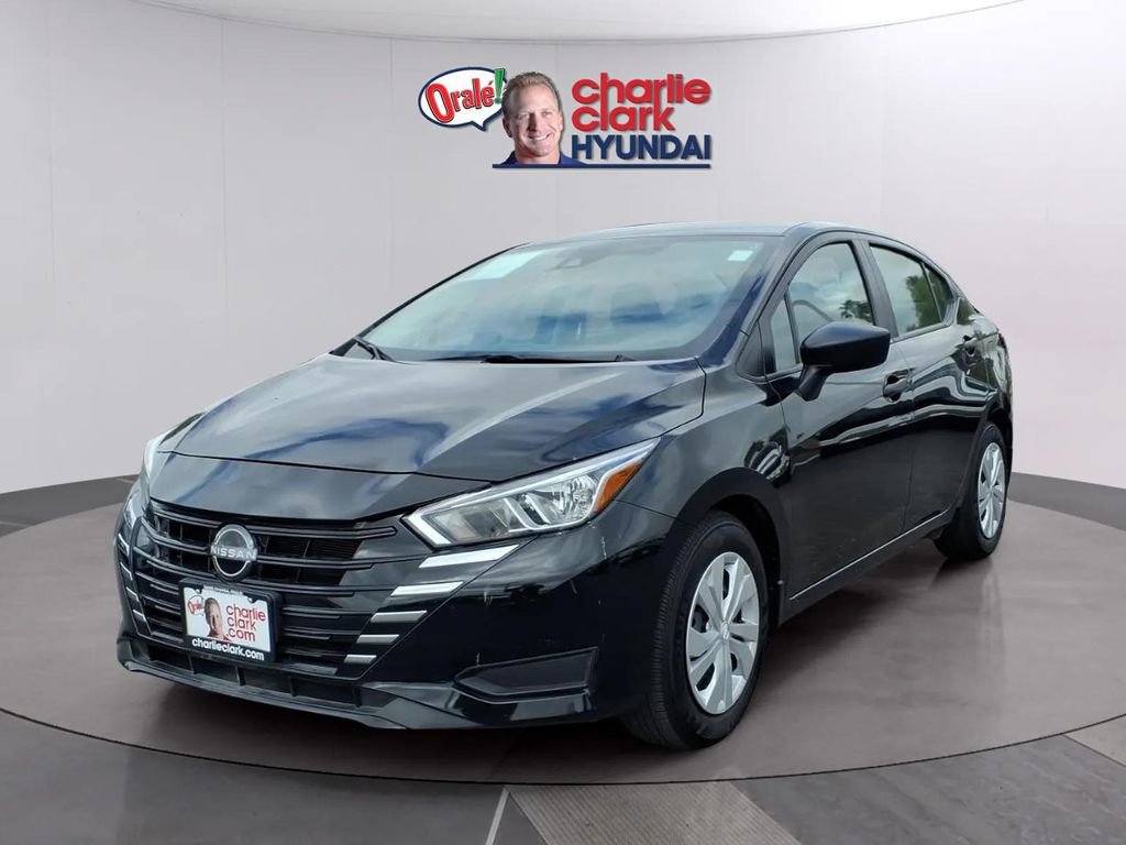 Used 2024 Nissan Versa S w/ Trunk Package