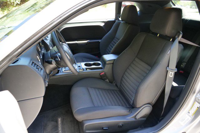 Used 2014 Dodge Challenger R/T w/ Blacktop Package image 3