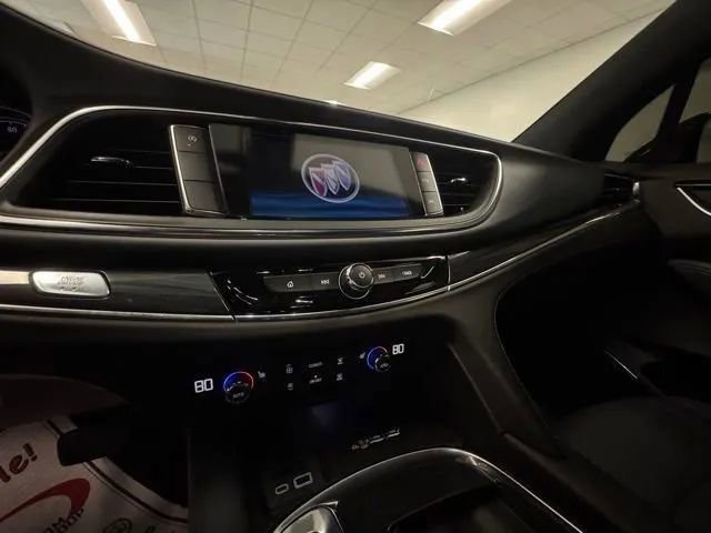 Used 2024 Buick Enclave Essence w/ Sport Touring Edition FWD image 18