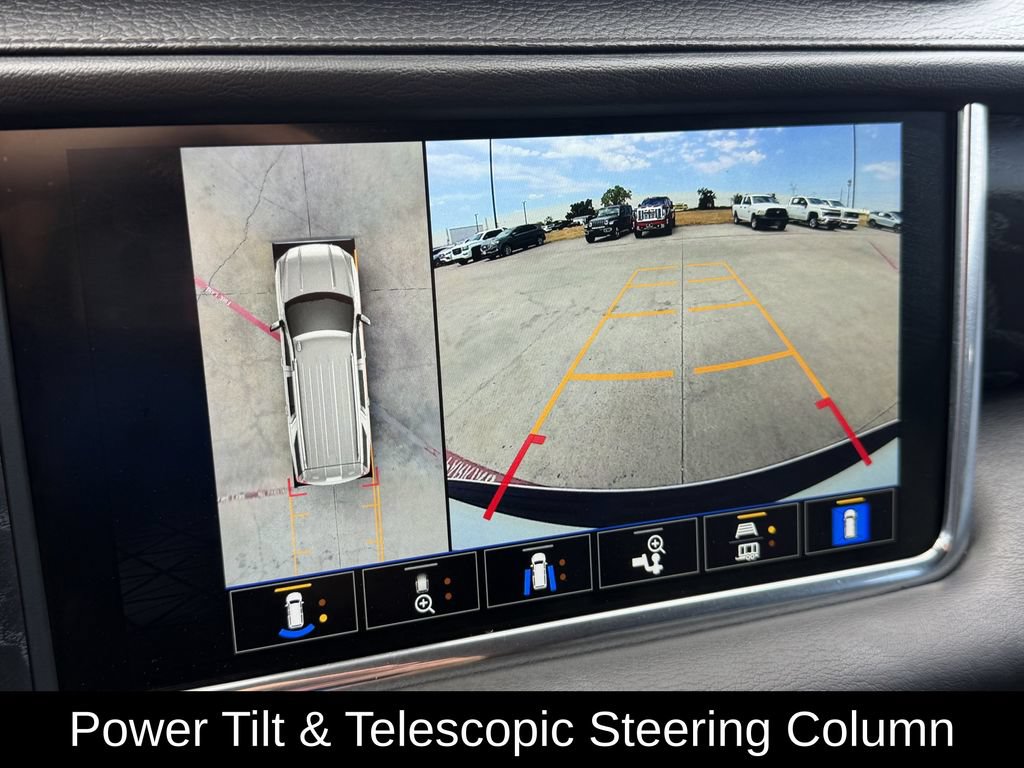 Used 2022 GMC Yukon XL Denali RWD image 21