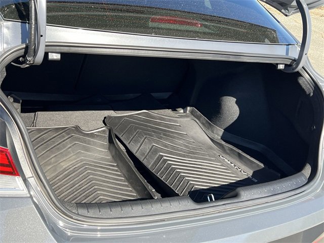 Used 2024 Hyundai Elantra Limited image 26