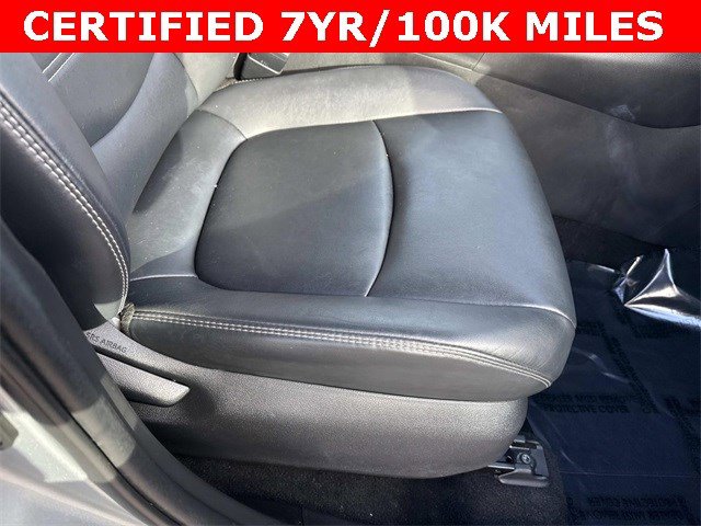 Used 2021 Toyota RAV4 XLE Premium image 10