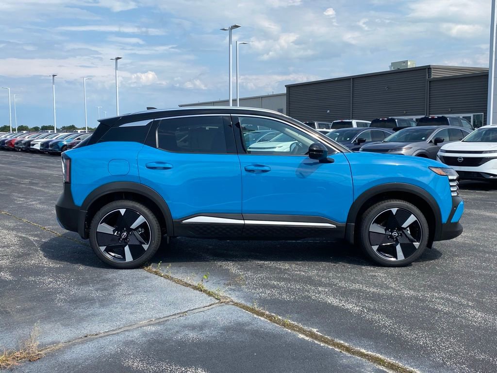 New 2025 Nissan Kicks SR image 3