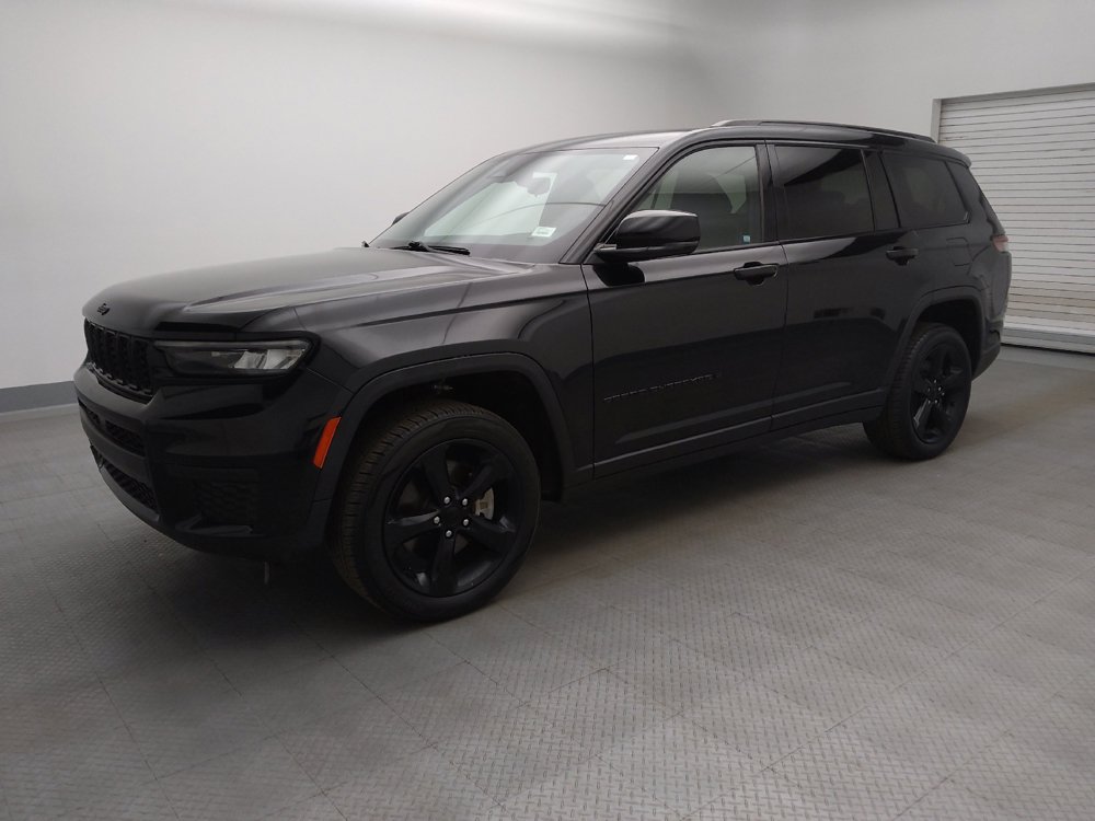 Used 2023 Jeep Grand Cherokee L Laredo RWD image 2