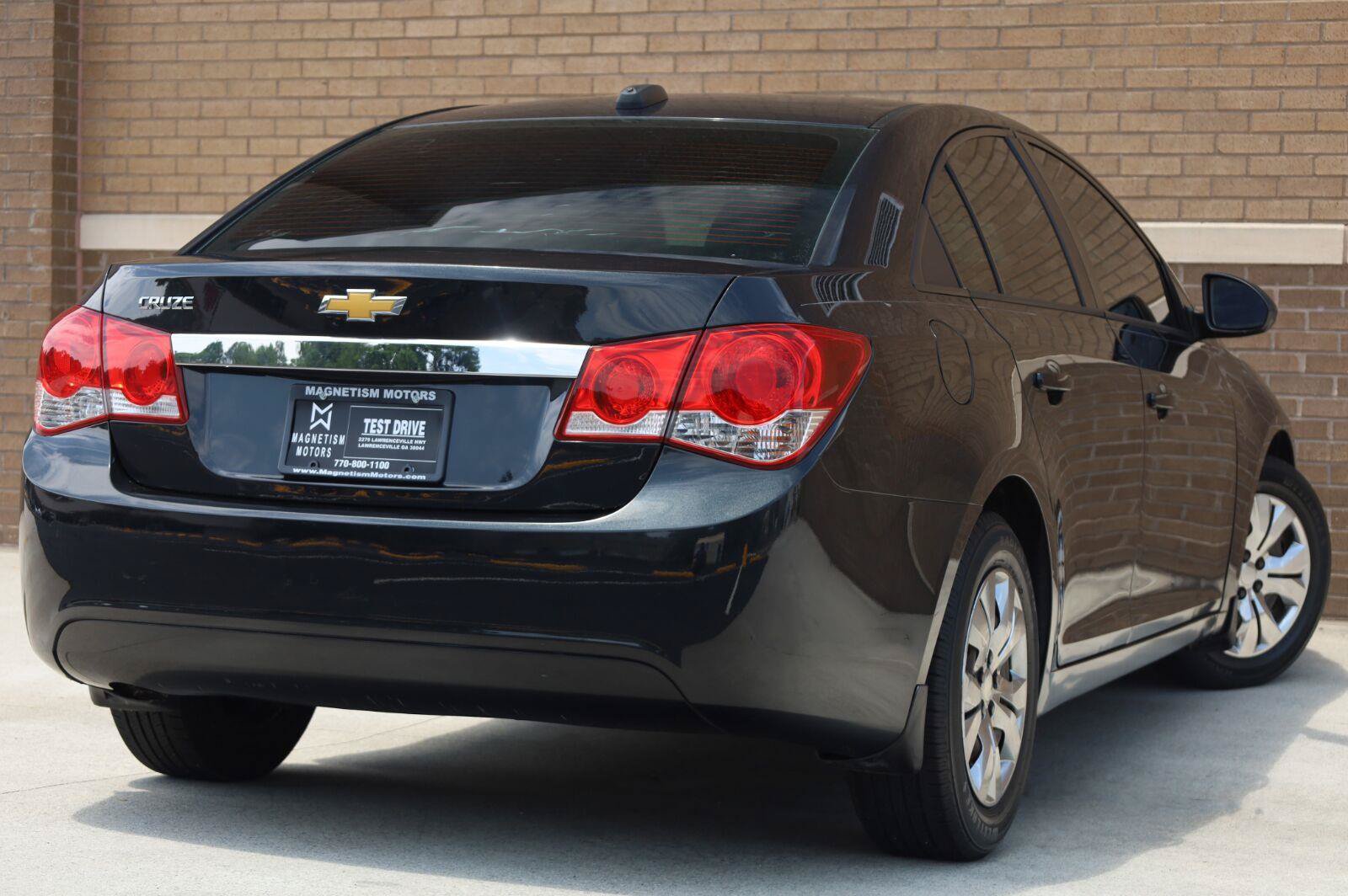 Used 2016 Chevrolet Cruze LS FWD image 8
