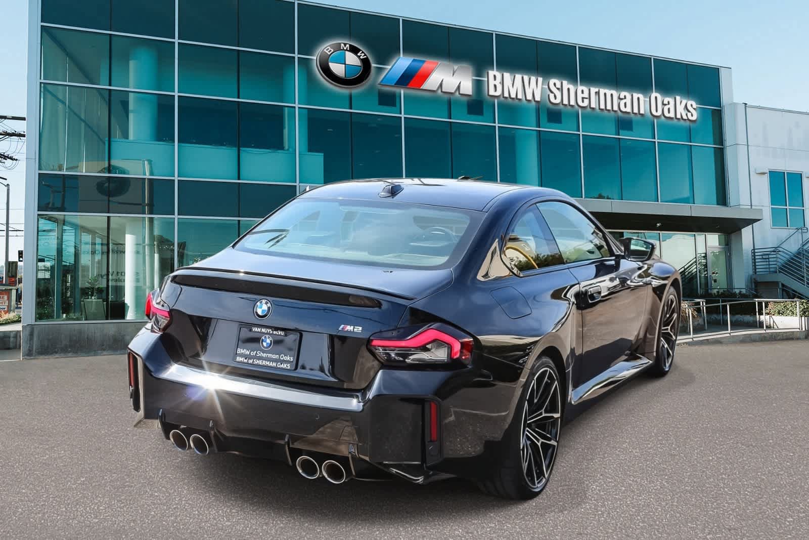 Used 2023 BMW M2 RWD image 8