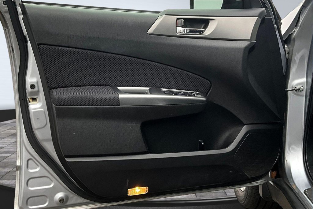 Used 2013 Subaru Forester 2.5X Premium w/ Popular Pkg 2 AWD/4WD image 20