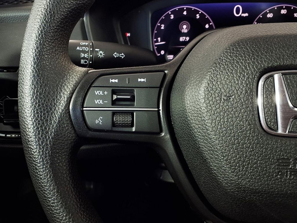 Used 2023 Honda Accord LX image 19