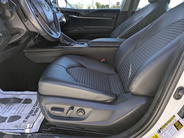 Used 2024 Toyota Camry SE image 17