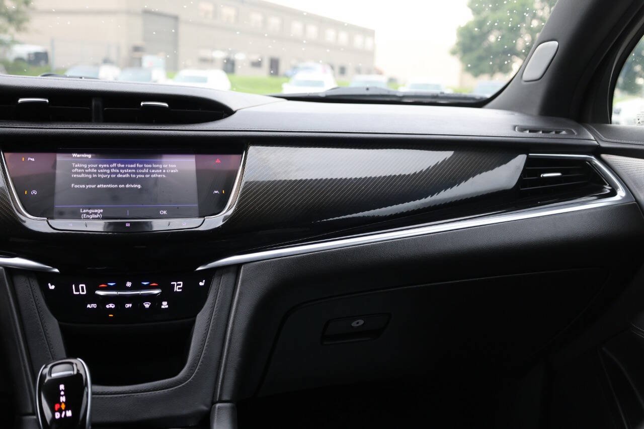 Used 2020 Cadillac XT6 Sport AWD/4WD image 26